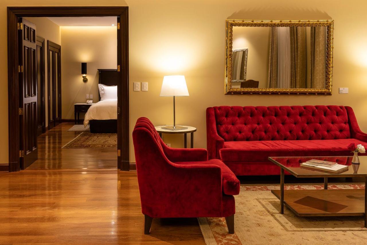Country Club - The Leading Of The World 5*