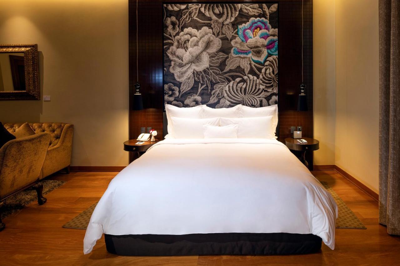 Country Club - The Leading Of The World 5*