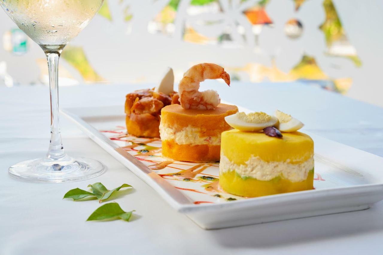 Country Club - The Leading Of The World 5*